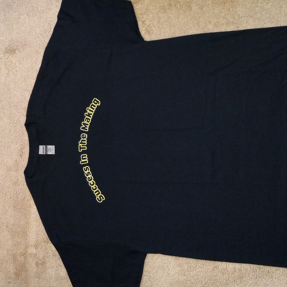 🔥CLEARANCE🔥 💥 "Success In The Making"  Unisex 👕 T-shirt (Size XL)